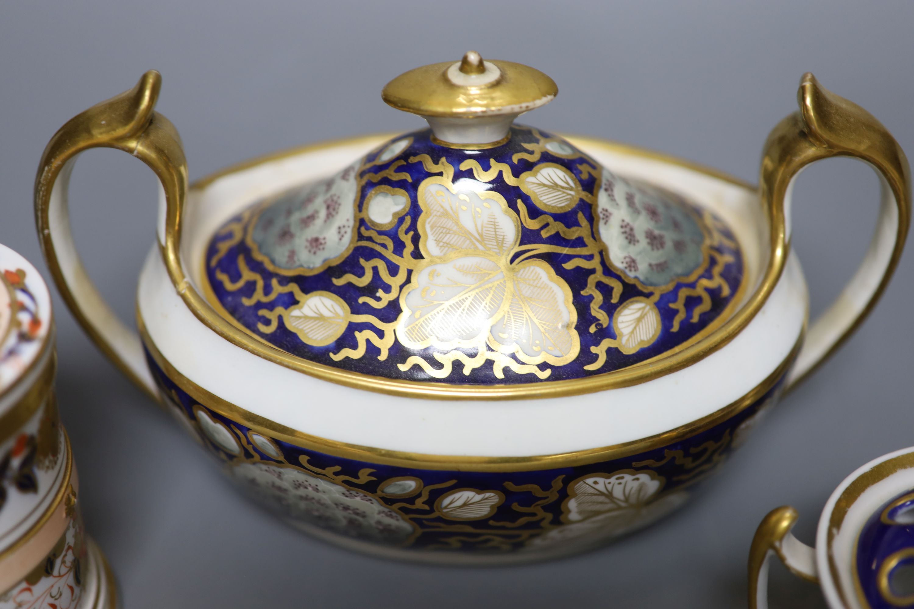 A Chamberlains Worcester Malvern pot pourri pot, a Derby Imari vase, a Minton sucrier, c.1810 and a Davenport Imari jar and cover, t